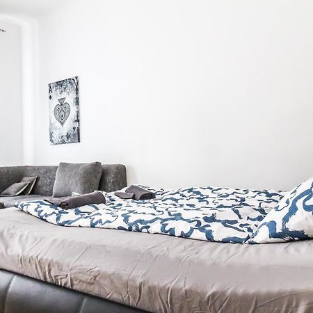 Deluxe Apartment 5P Mm A Вена Экстерьер фото