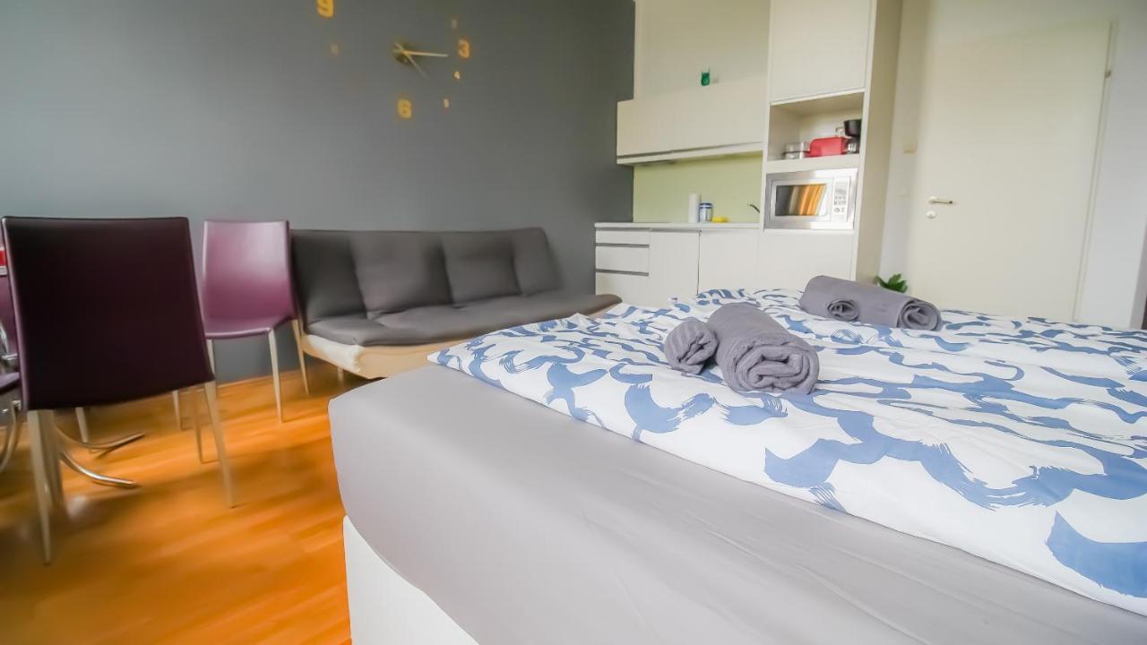 Deluxe Apartment 5P Mm A Вена Экстерьер фото