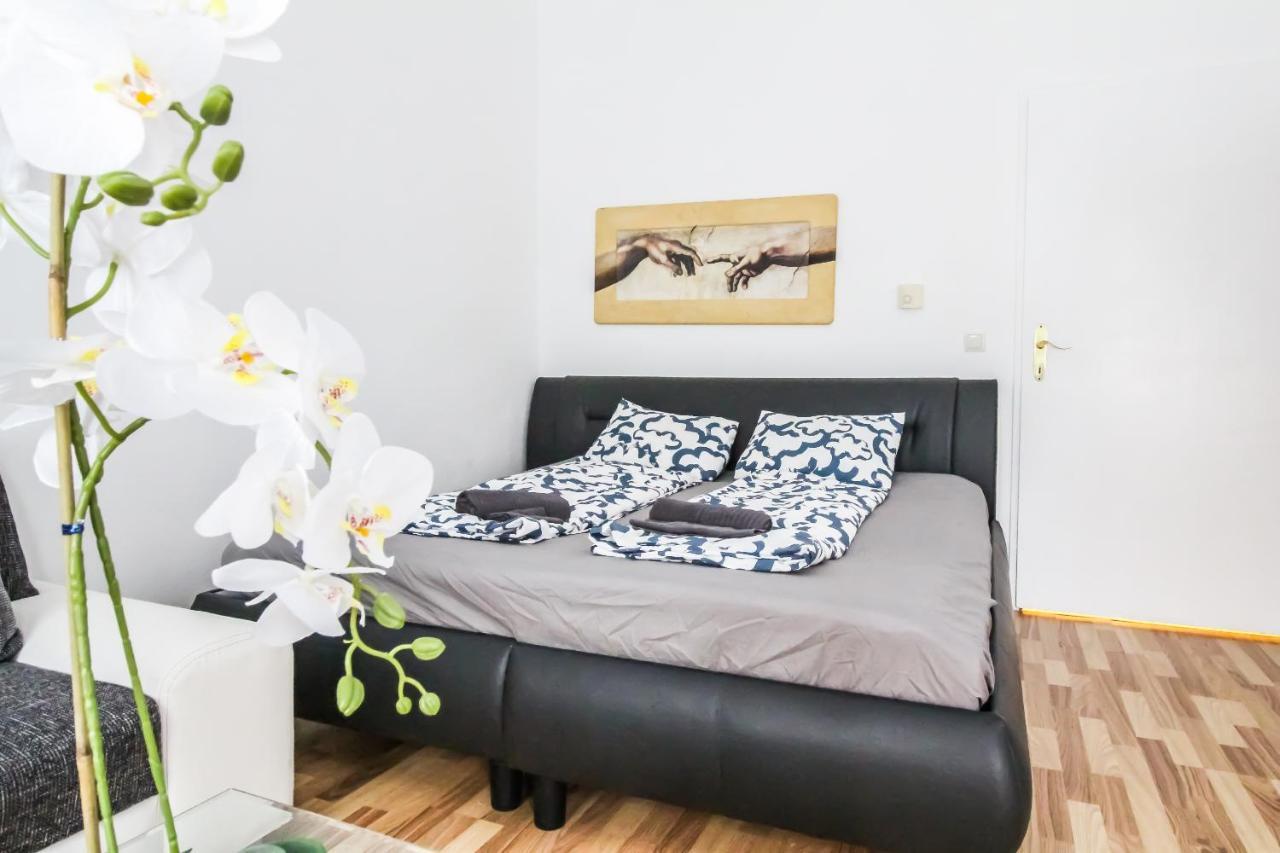 Deluxe Apartment 5P Mm A Вена Экстерьер фото